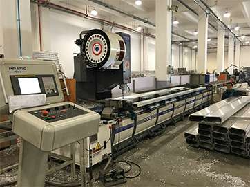 342154876254533.jpg 篷房型材專用大型數(shù)控加工中心2.jpg